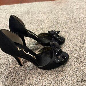 Nina Black Heels with Bow and Rhinestones